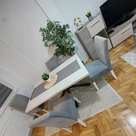 Cista Desetka 2 Apartment *