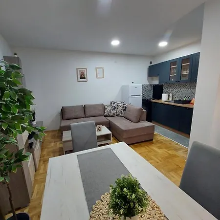 Cista Desetka 2 * Pozarevac